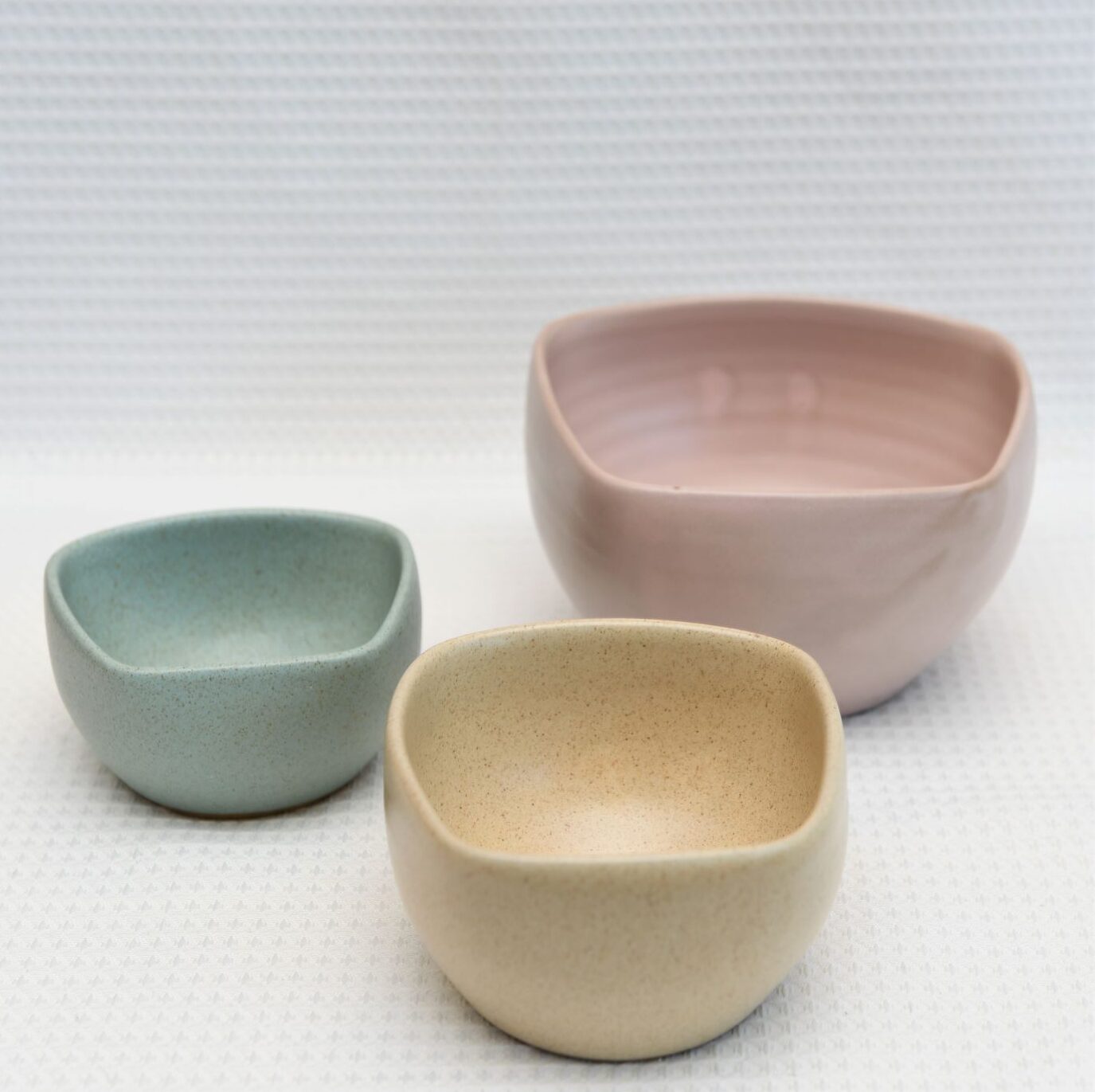 Ceramic Nesting Bowls - Aboriginal design - Pastels