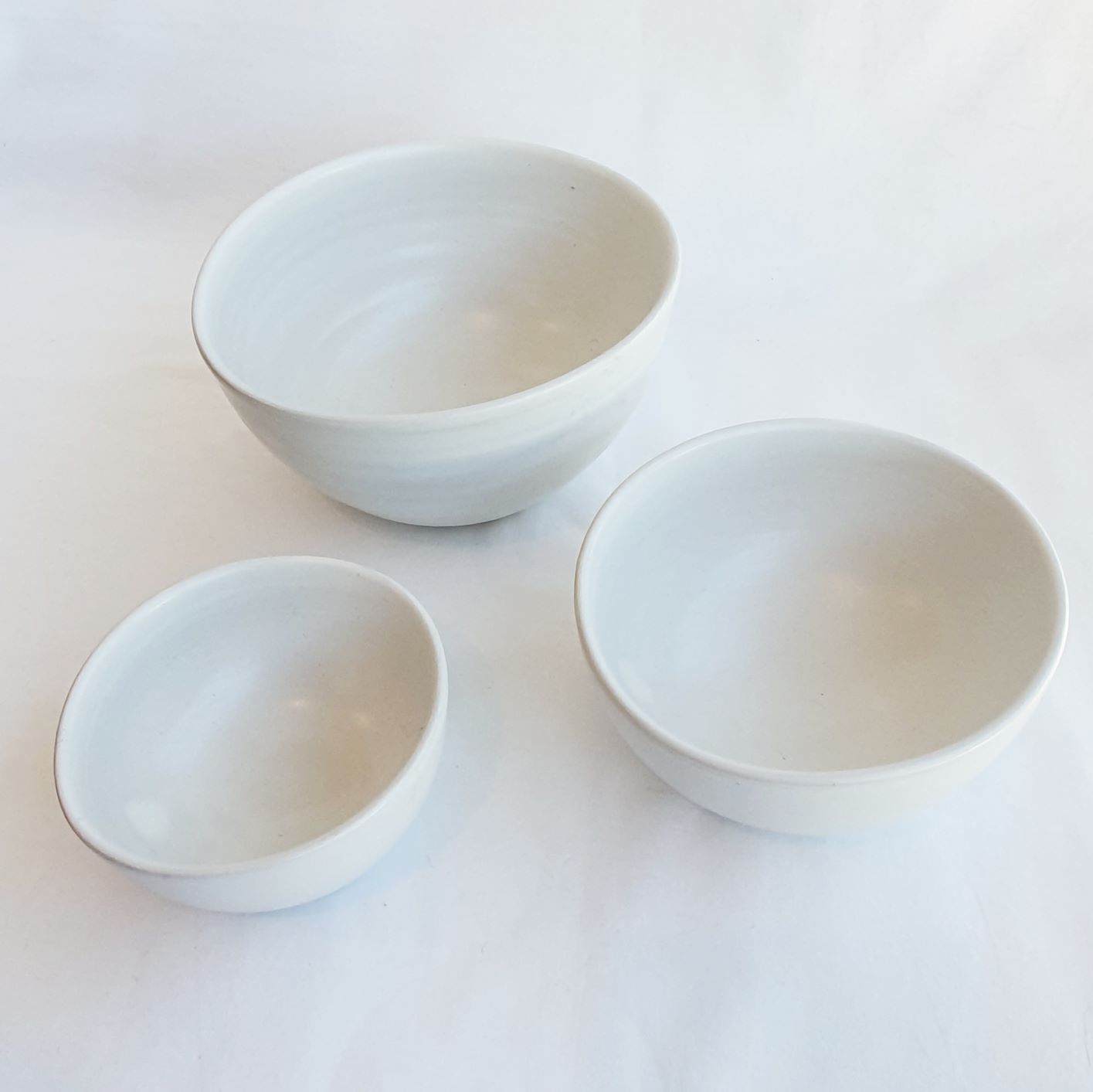 Ceramic Nesting Bowls - Aboriginal design - White